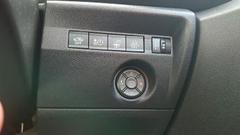 Citroen C4 100kW Shine Plus 50kWh 5dr Auto