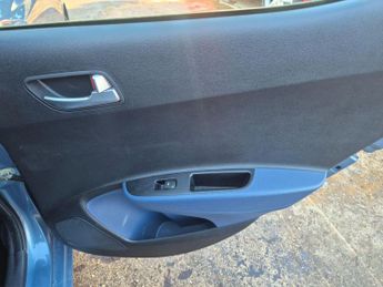 Hyundai i10 1.2 Premium 5dr Auto