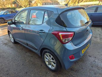 Hyundai i10 1.2 Premium 5dr Auto