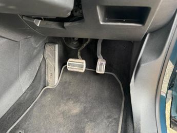 Citroen C5 Aircross 1.6 13.2kWh Black Edition e-EAT8 Euro 6 (s/s) 5dr