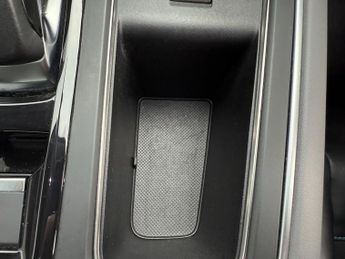 Citroen C5 Aircross 1.6 13.2kWh Black Edition e-EAT8 Euro 6 (s/s) 5dr