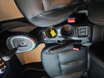 Nissan Juke 1.6 DiG-T Tekna 5dr 4WD Xtronic