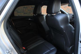 Ford Focus 2.0 TDCi ST-3 Powershift Euro 6 (s/s) 5dr