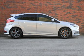 Ford Focus 2.0 TDCi ST-3 Powershift Euro 6 (s/s) 5dr