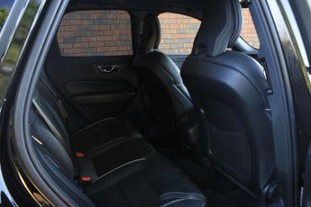 Volvo XC60 2.0 D4 R-Design Auto AWD Euro 6 (s/s) 5dr