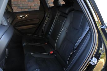 Volvo XC60 2.0 D4 R-Design Auto AWD Euro 6 (s/s) 5dr