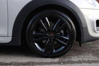 Mini Hatchback 1.5 Cooper Sport Steptronic Euro 6 (s/s) 5dr