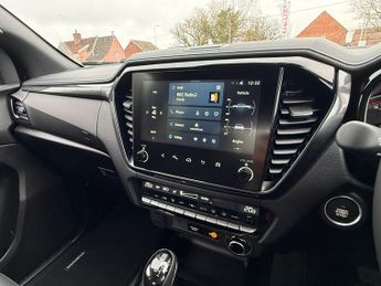 Isuzu D-max 1.9 V-Cross Double Cab 4x4 Auto