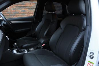 Audi Q3 2.0 TDI S line S Tronic quattro Euro 5 (s/s) 5dr
