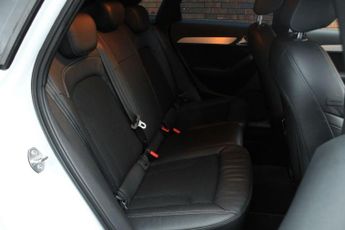 Audi Q3 2.0 TDI S line S Tronic quattro Euro 5 (s/s) 5dr