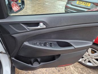 Hyundai TUCSON 1.6 TGDi 177 SE Nav 5dr 2WD DCT