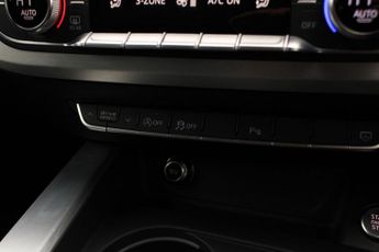 Audi A4 2.0 TDI S line S Tronic quattro Euro 6 (s/s) 4dr