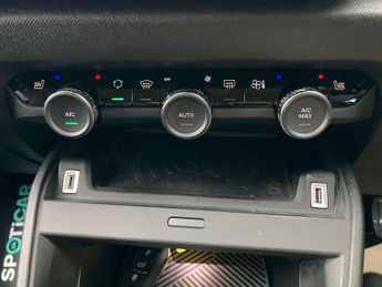 Citroen e-C4 50kWh e-series Auto 5dr (7.4kW Charger)