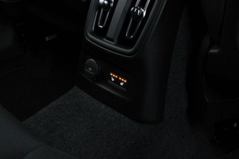 Volvo XC40 1.5h T4 Recharge 10.7kWh Inscription Expression Auto Euro 6 (s/s