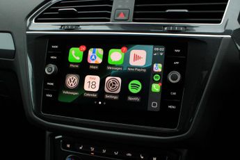 Volkswagen Tiguan 2.0 TDI R-Line Tech DSG 4Motion Euro 6 (s/s) 5dr