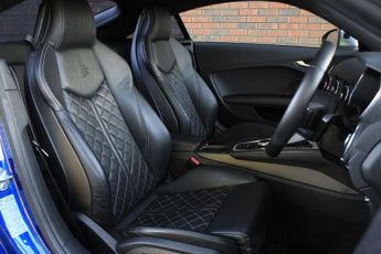 Audi TT 2.0 TFSI Coupe 3dr Petrol S Tronic quattro Euro 6 (s/s)