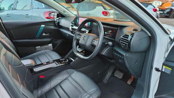 Citroen e-C4 50kWh Shine Plus Auto 5dr (7.4kW Charger)