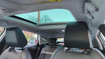 Citroen e-C4 50kWh Shine Plus Auto 5dr (7.4kW Charger)