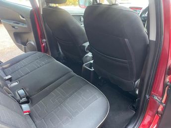 Kia Venga 1.6 2 5dr Auto
