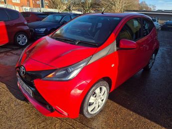 Toyota AYGO 1.0 VVT-i X-Play 5dr