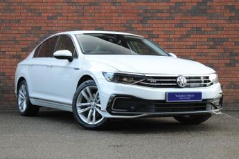 Volkswagen Passat 1.4 TSI 13kWh GTE Advance DSG Euro 6 (s/s) 4dr