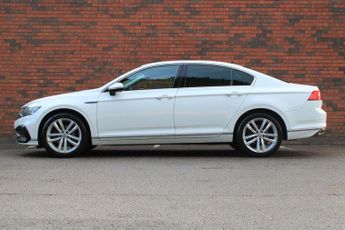 Volkswagen Passat 1.4 TSI 13kWh GTE Advance DSG Euro 6 (s/s) 4dr