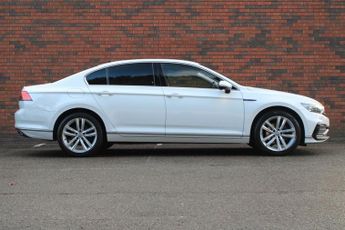 Volkswagen Passat 1.4 TSI 13kWh GTE Advance DSG Euro 6 (s/s) 4dr