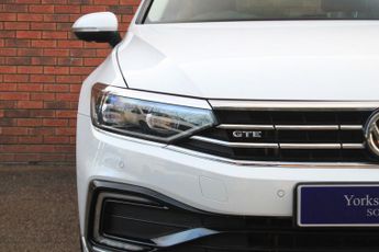 Volkswagen Passat 1.4 TSI 13kWh GTE Advance DSG Euro 6 (s/s) 4dr