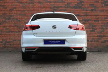 Volkswagen Passat 1.4 TSI 13kWh GTE Advance DSG Euro 6 (s/s) 4dr