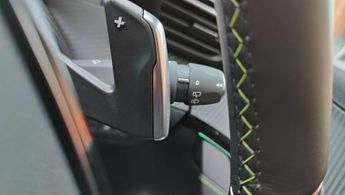 Peugeot 208 1.2 HYBRID GT e-DSC6 Euro 6 (s/s) 5dr