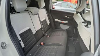 Citroen e-C3 Standard Range 44kWh MAX Auto 5dr (7.4kW Charger)