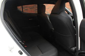 Toyota C-HR 1.8 VVT-h Design CVT Euro 6 (s/s) 5dr