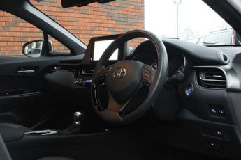 Toyota C-HR 1.8 VVT-h Design CVT Euro 6 (s/s) 5dr