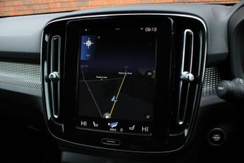 Volvo XC40 2.0 D4 R-Design Pro Auto AWD Euro 6 (s/s) 5dr