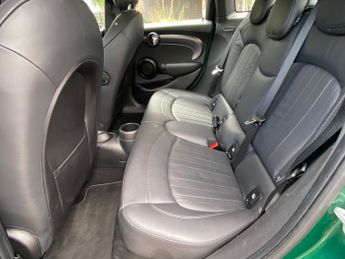 Mini Hatchback 1.5 Cooper Exclusive 5dr Auto