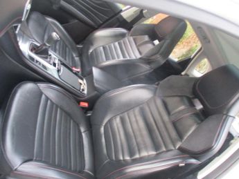 MG Motor UK HS 1.5 T-GDI Exclusive 5dr FSH Panoramic Sunroof Satnav  Leather