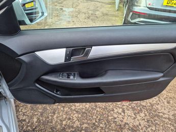 Mercedes-Benz C Class C180 [1.6] BlueEFFICIENCY AMG Sport 2dr Auto