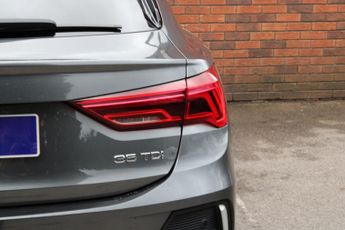 Audi Q3 2.0 TDI 35 S line Sportback S Tronic Euro 6 (s/s) 5dr
