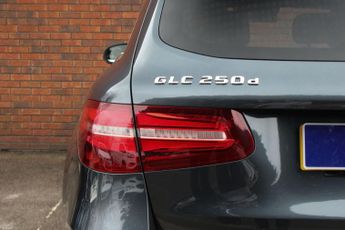Mercedes-Benz GLC 2.1 GLC250d AMG Line (Premium) G-Tronic 4MATIC Euro 6 (s/s) 5dr