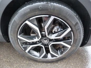 Citroen e-C4 50kWh Shine Plus Auto 5dr (7.4kW Charger)