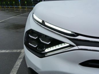 Citroen e-C4 50kWh Shine Plus Auto 5dr (7.4kW Charger)