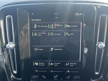 Volvo XC40 2.0 T4 Inscription 5dr AWD Geartronic