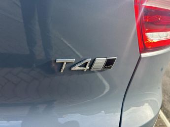 Volvo XC40 2.0 T4 Inscription 5dr AWD Geartronic