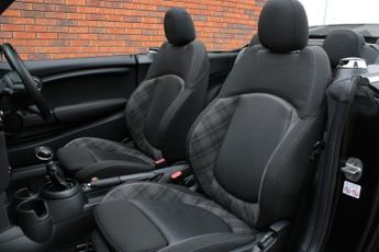 Mini Convertible 1.5 Cooper Auto Euro 6 (s/s) 2dr