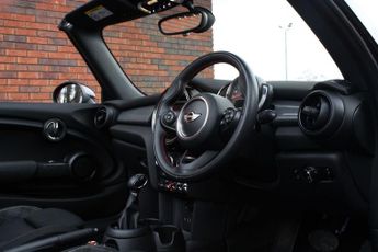 Mini Convertible 1.5 Cooper Auto Euro 6 (s/s) 2dr