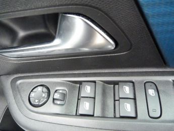 Citroen e-C4 50kWh Shine Plus Auto 5dr (7.4kW Charger)