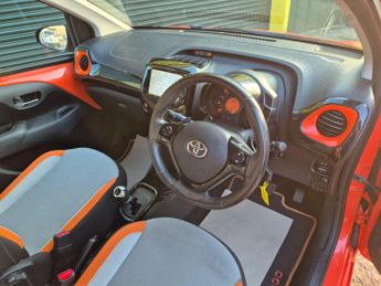 Toyota Aygo 1.0 VVT-i X-Cite 5dr x-shift