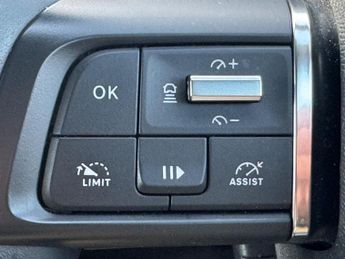 Citroen e-C4 50kWh Shine Plus Auto 5dr (7.4kW Charger)