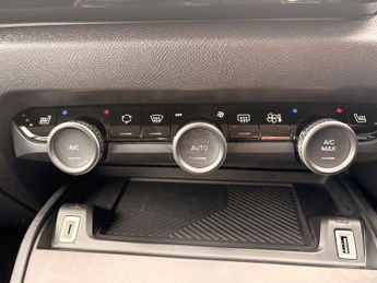 Citroen e-C4 50kWh C-Series Edition Auto 5dr (7.4kW Charger)