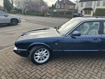 Jaguar V8 Xj Series XJ8 4.0 4dr Auto